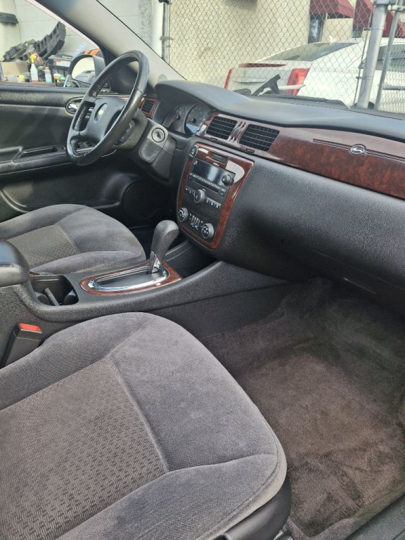2009 Chevrolet Impala Image 11