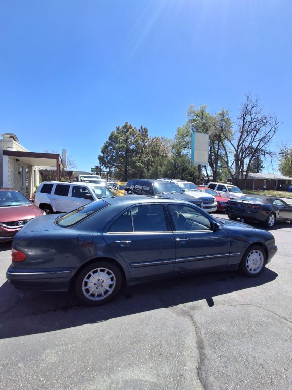 2000 Mercedes-Benz E-Class Image 6