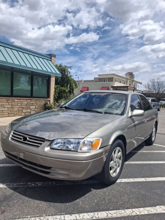 2000 Toyota Camry Image 8