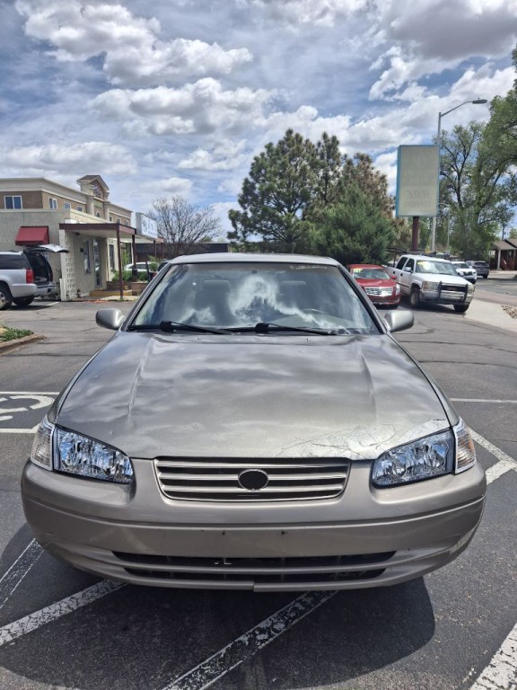 2000 Toyota Camry Image 9