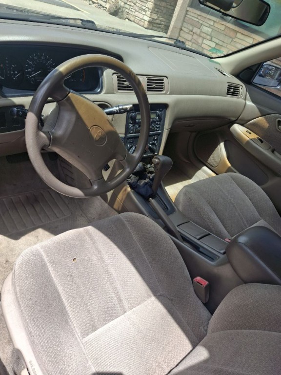 2000 Toyota Camry Image 12
