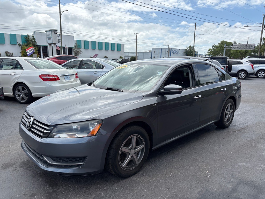 2015 Volkswagen Passat Image 3