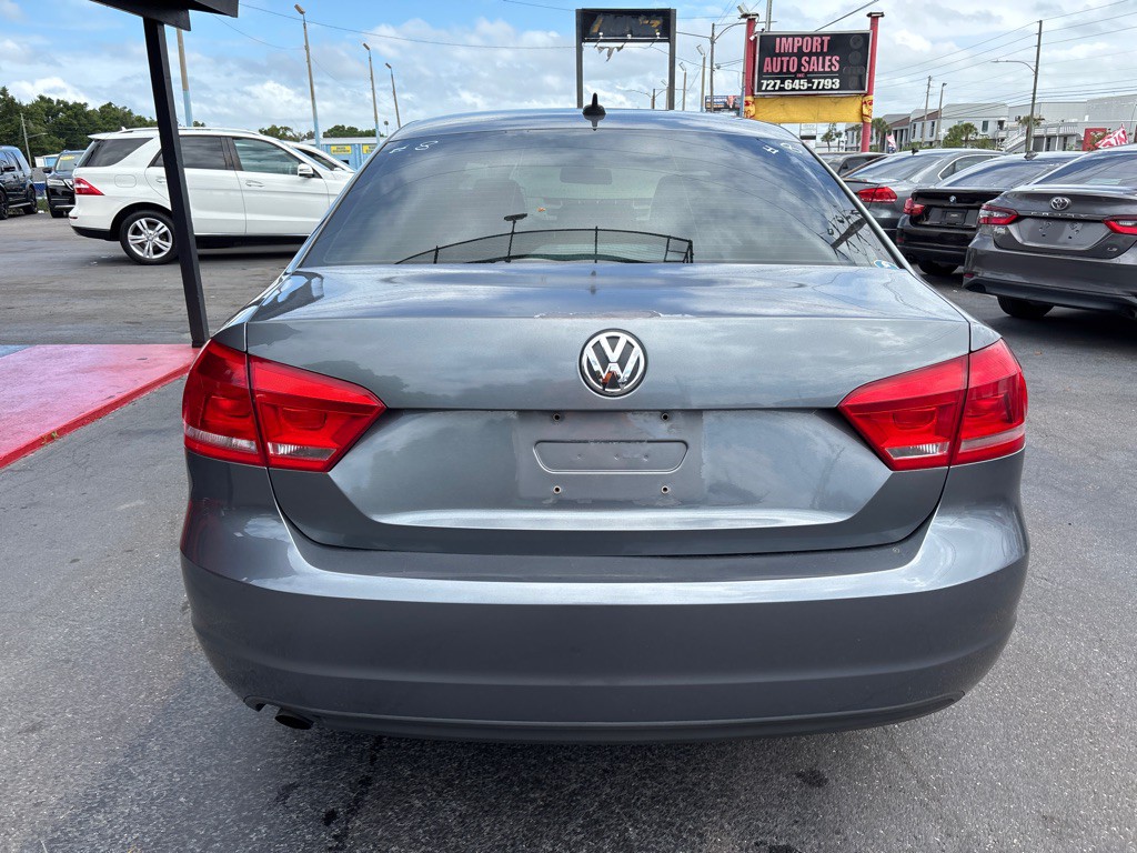 2015 Volkswagen Passat Image 6