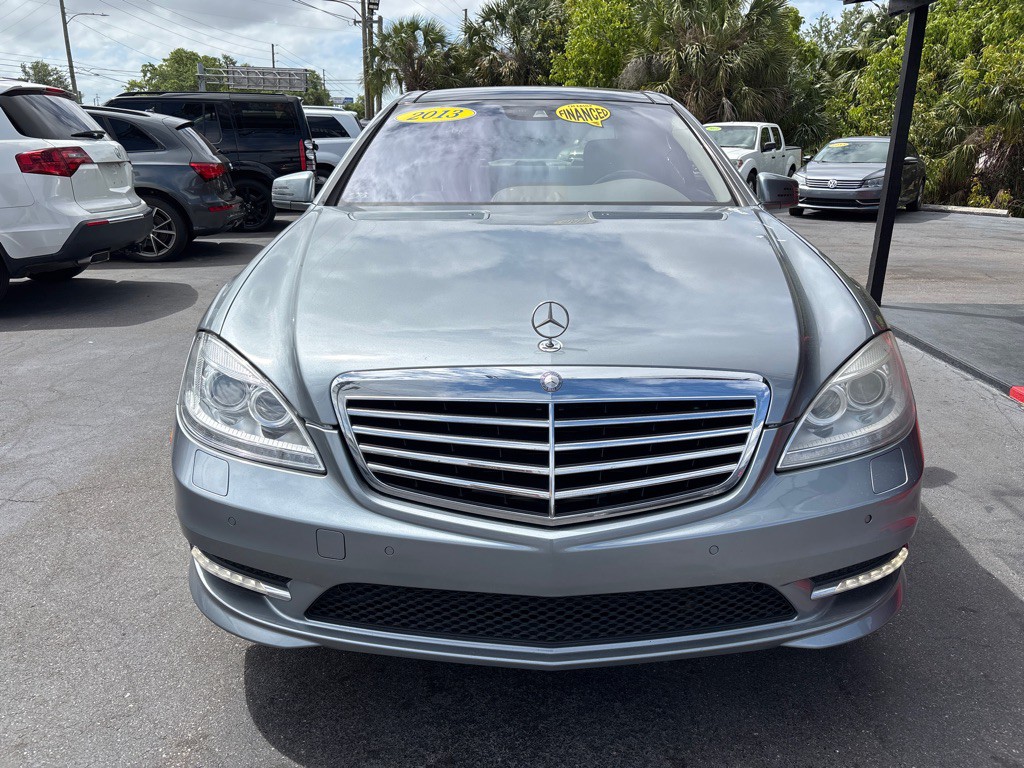 2013 Mercedes-Benz S-Class Image 2