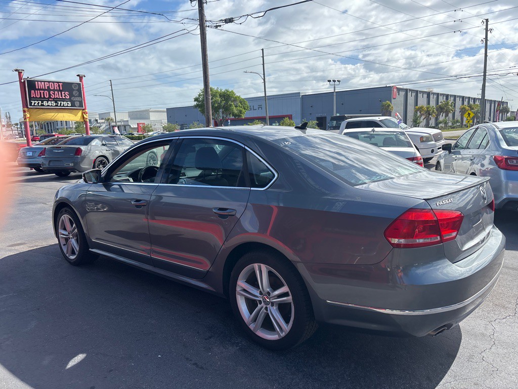 2013 Volkswagen Passat Image 5