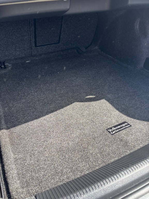 2013 Volkswagen Passat Image 24