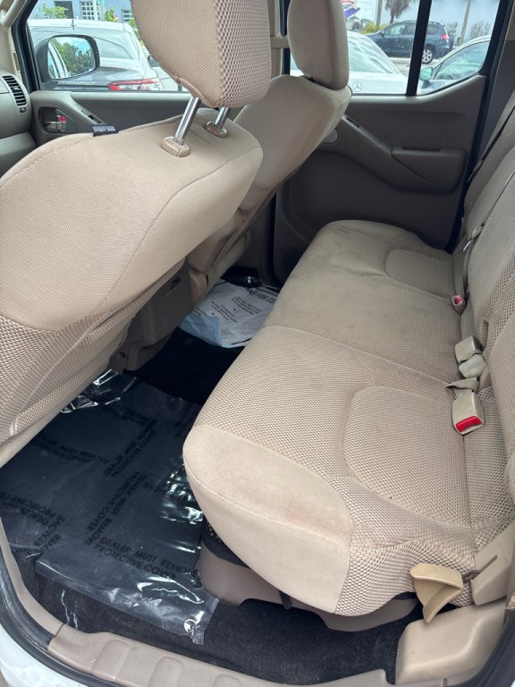 2008 Nissan Frontier Image 12