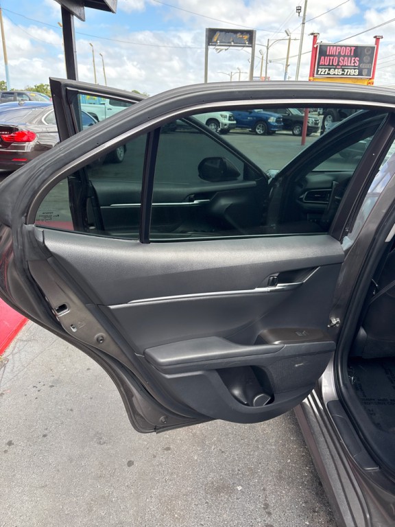 2021 Toyota Camry Image 12