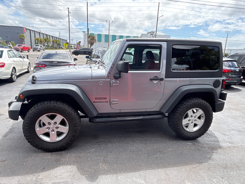 2014 Jeep Wrangler Image 4