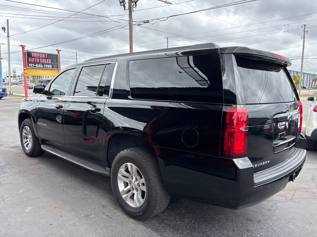 2019 Chevrolet Suburban Image 5