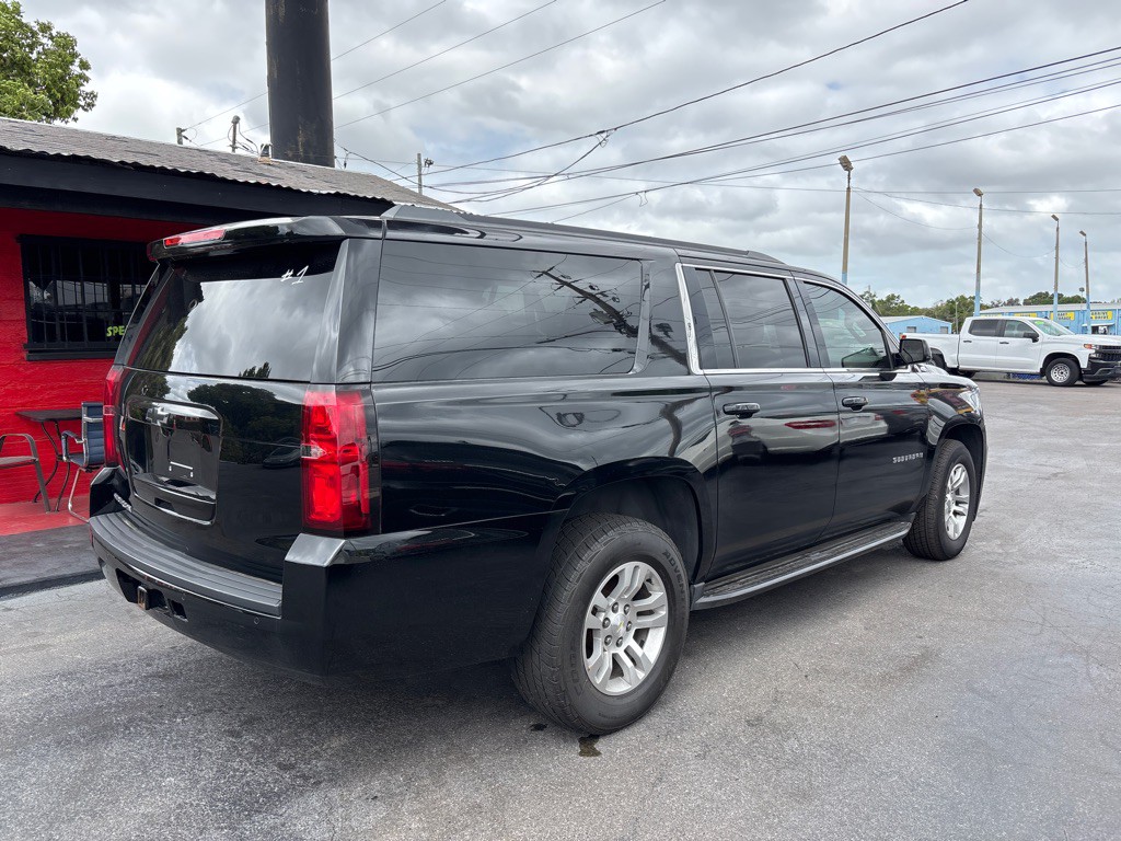 2019 Chevrolet Suburban Image 7