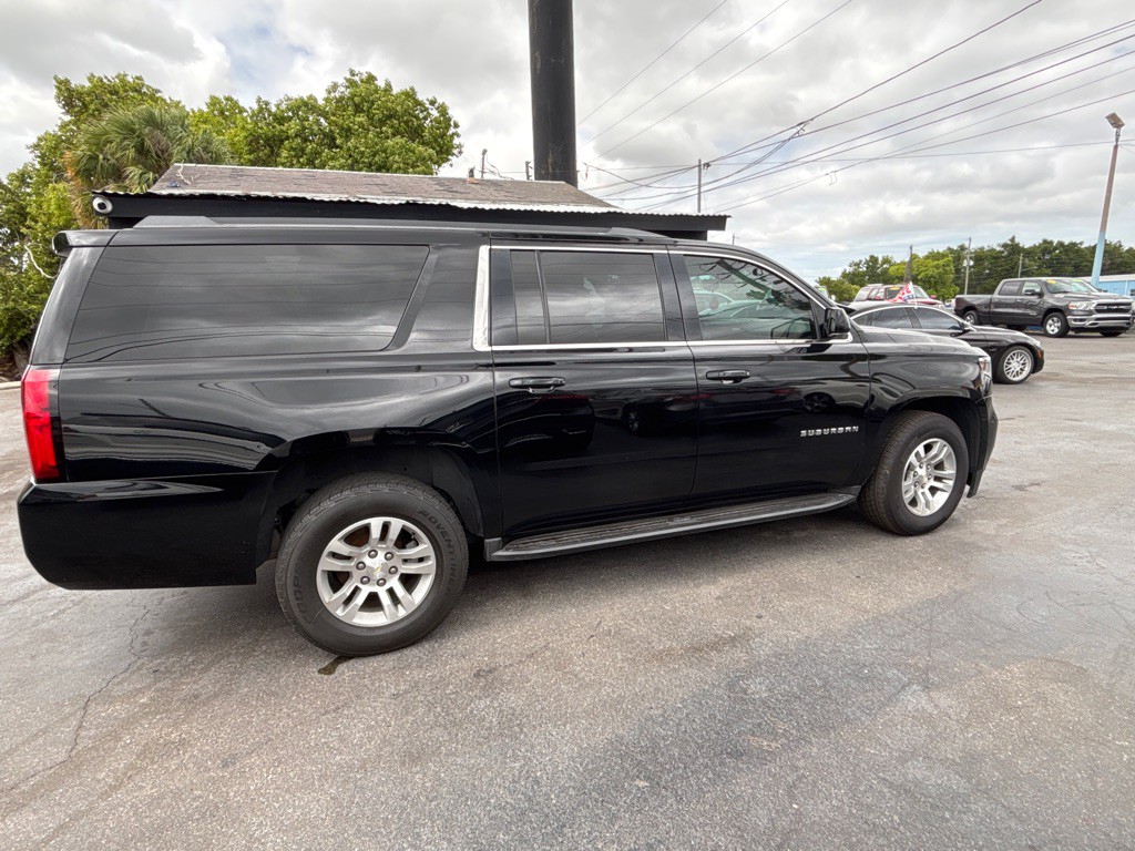 2019 Chevrolet Suburban Image 8