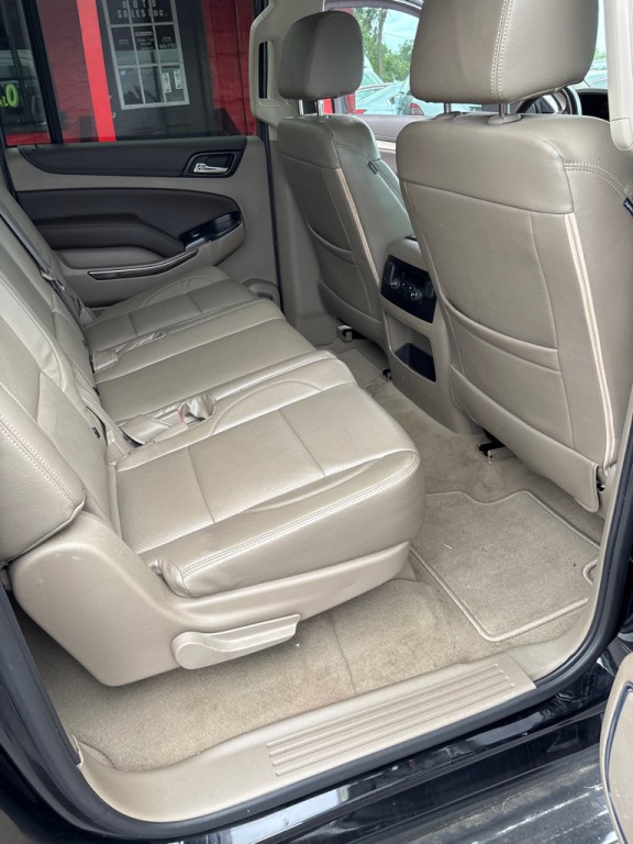 2019 Chevrolet Suburban Image 14