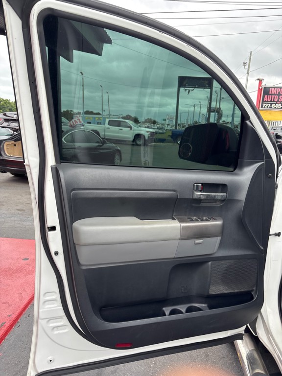 2013 Toyota Tundra Image 10