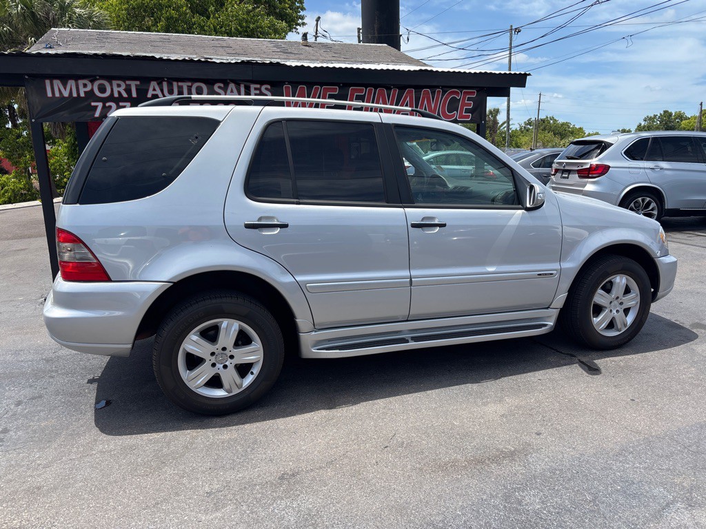 2005 Mercedes-Benz M-Class Image 8