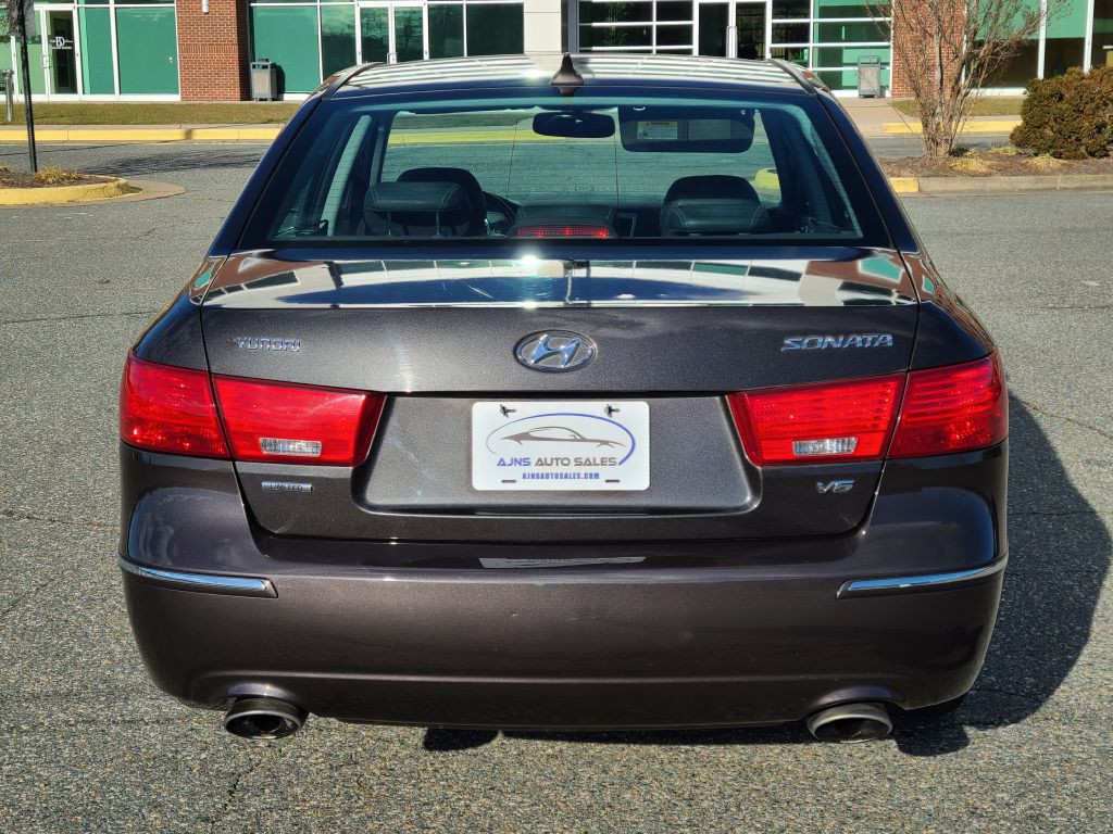 2009 Hyundai Sonata Image 3