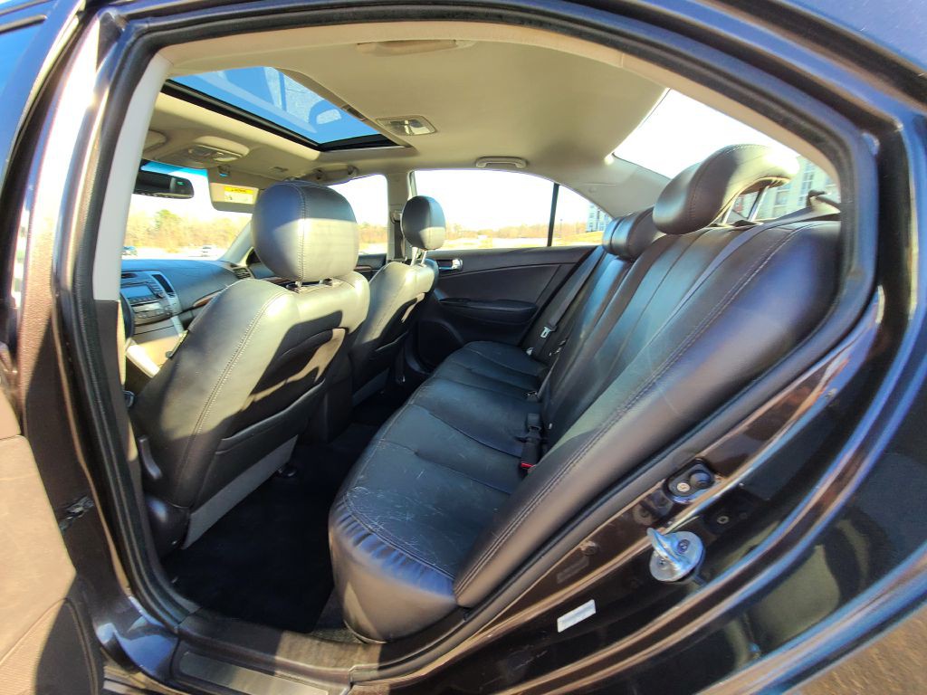 2009 Hyundai Sonata Image 16