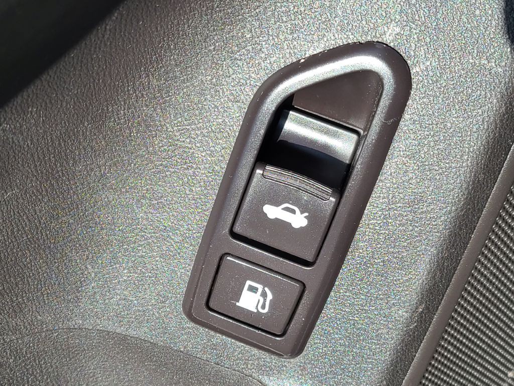 2009 Hyundai Sonata Image 22