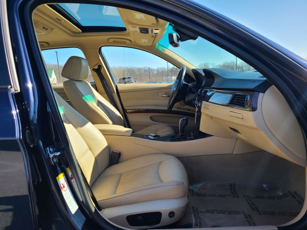 2007 BMW 3 Series Image 8