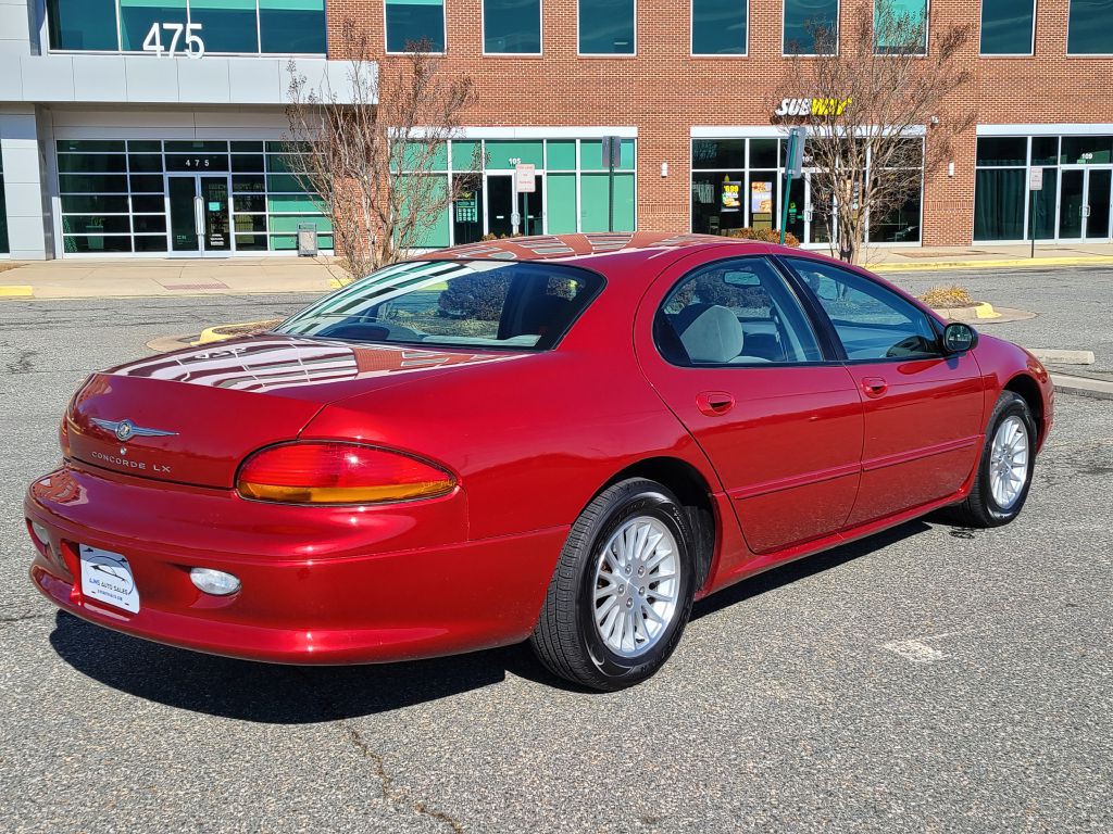 2002 Chrysler Concorde Image 4