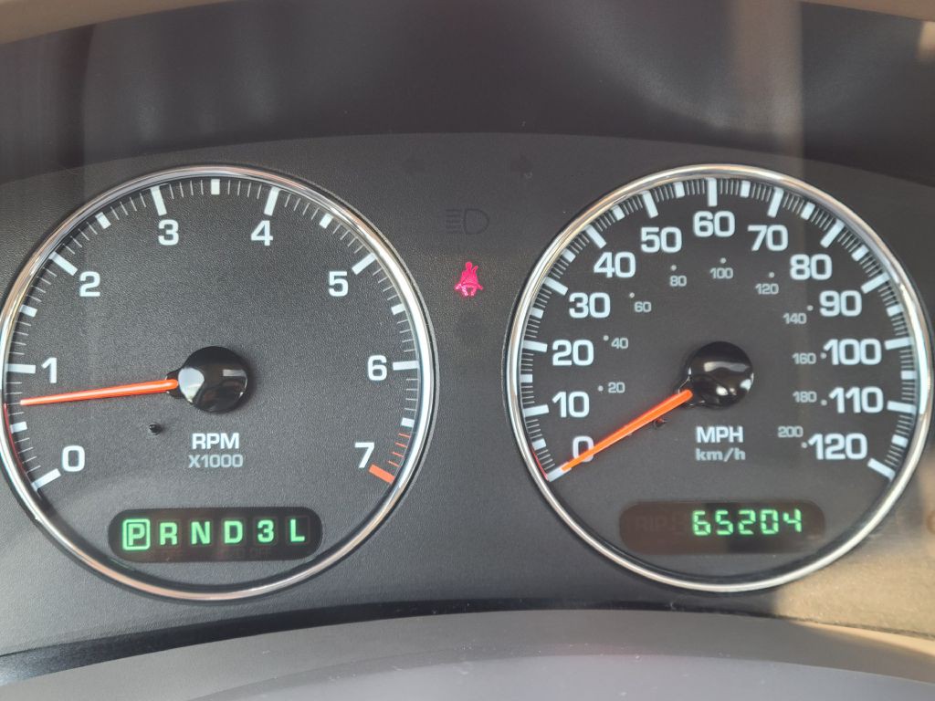 2002 Chrysler Concorde Image 12