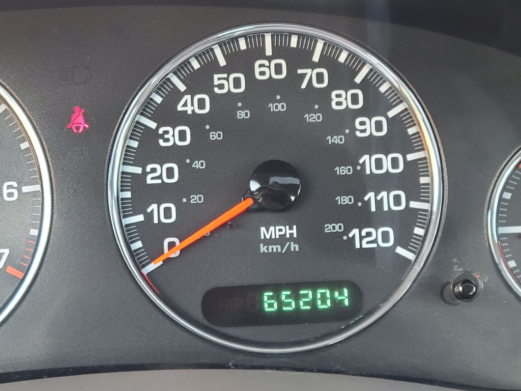 2002 Chrysler Concorde Image 18
