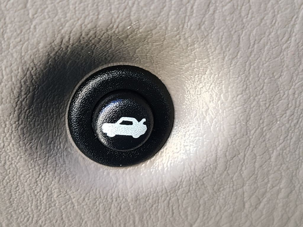 2002 Chrysler Concorde Image 36