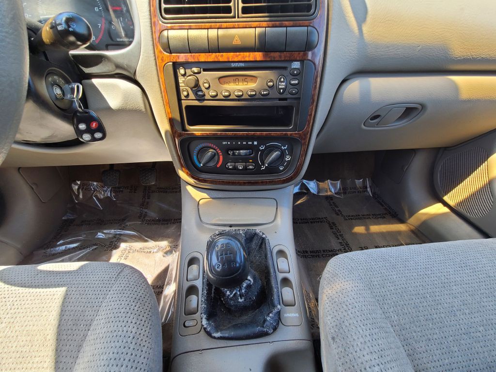 2000 Saturn L200 Image 10