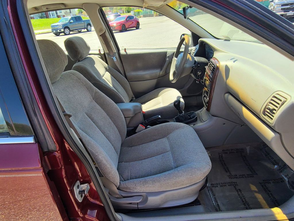 2000 Saturn L200 Image 18