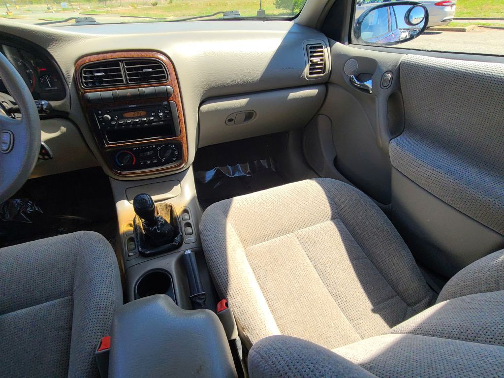 2000 Saturn L200 Image 32