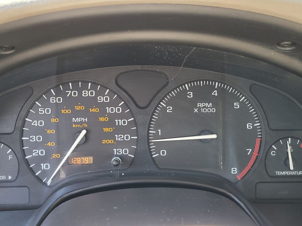 2000 Saturn L200 Image 36
