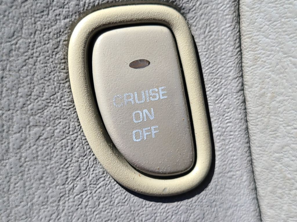 2000 Saturn L200 Image 30