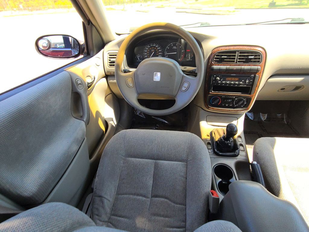 2000 Saturn L200 Image 32
