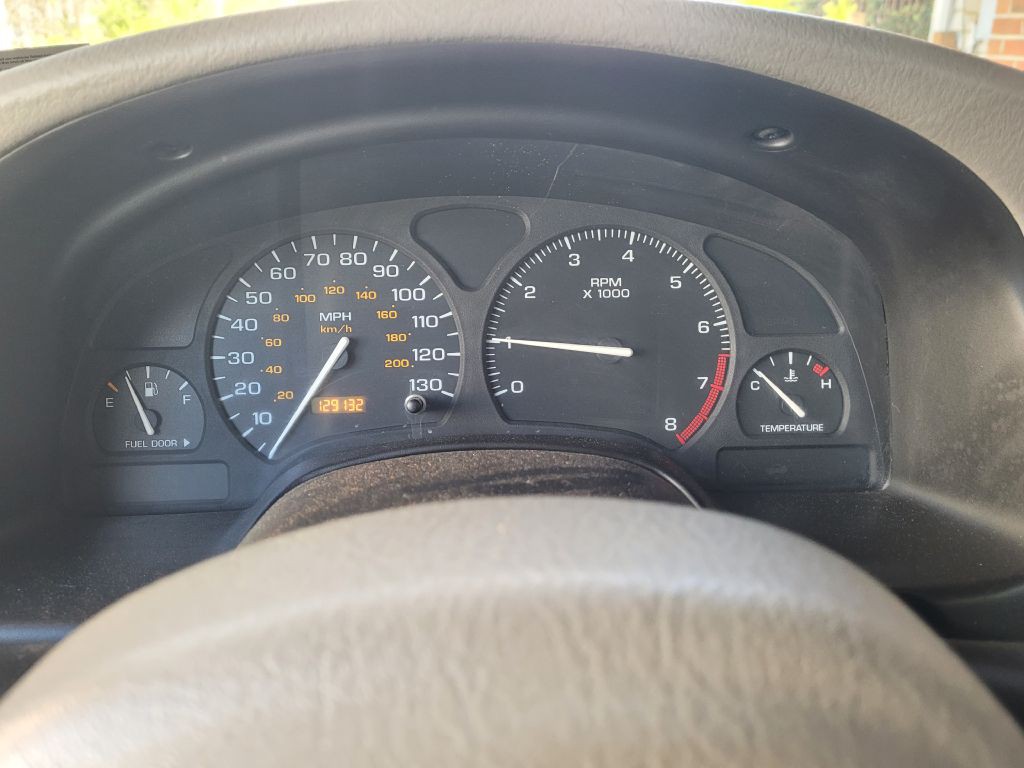 2000 Saturn L200 Image 39