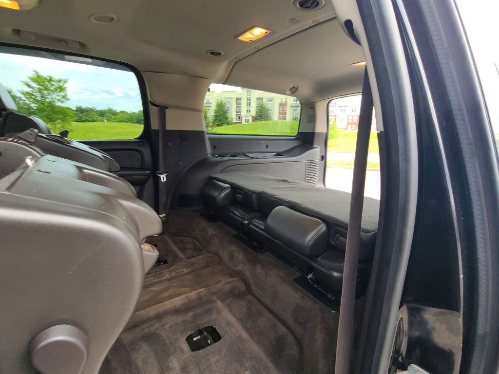 2008 Chevrolet Suburban Image 35