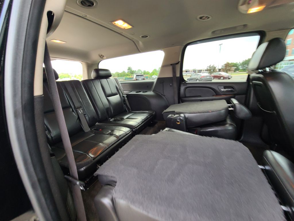2008 Chevrolet Suburban Image 36
