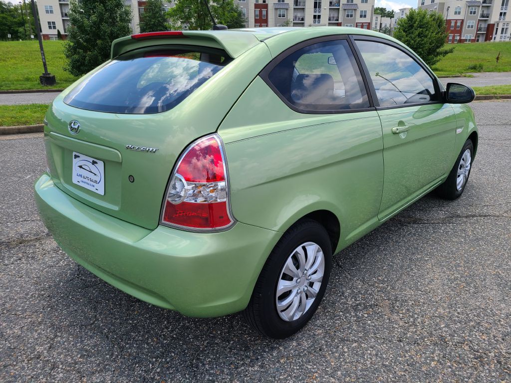 2009 Hyundai Accent Image 4