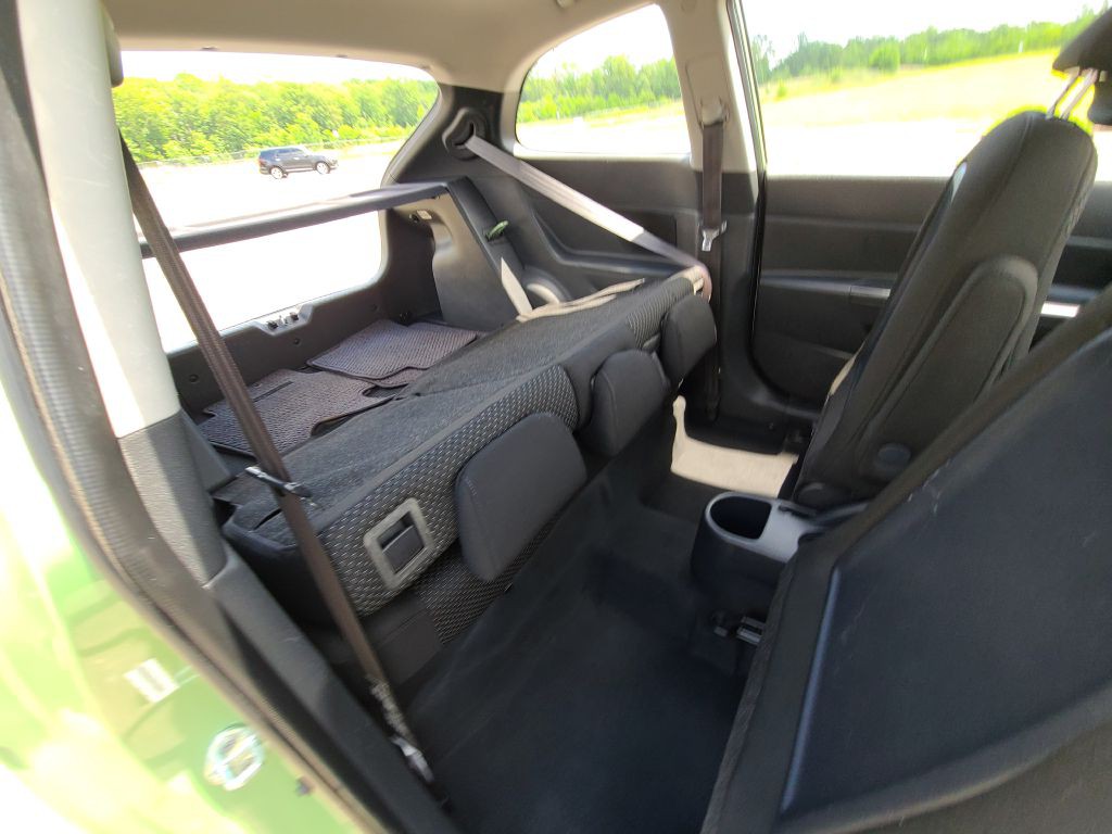 2009 Hyundai Accent Image 16