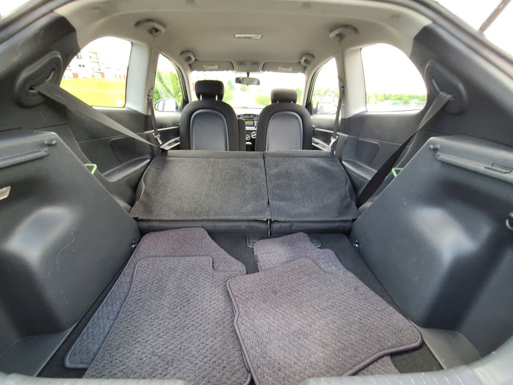 2009 Hyundai Accent Image 30