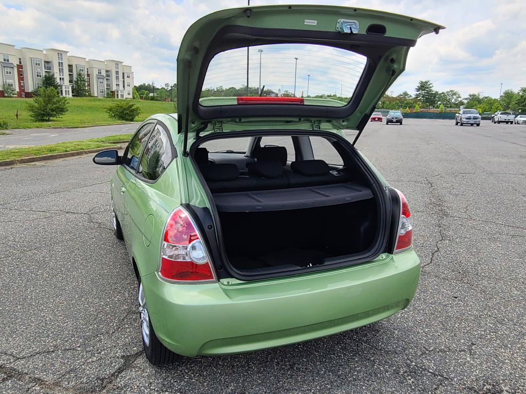 2009 Hyundai Accent Image 38
