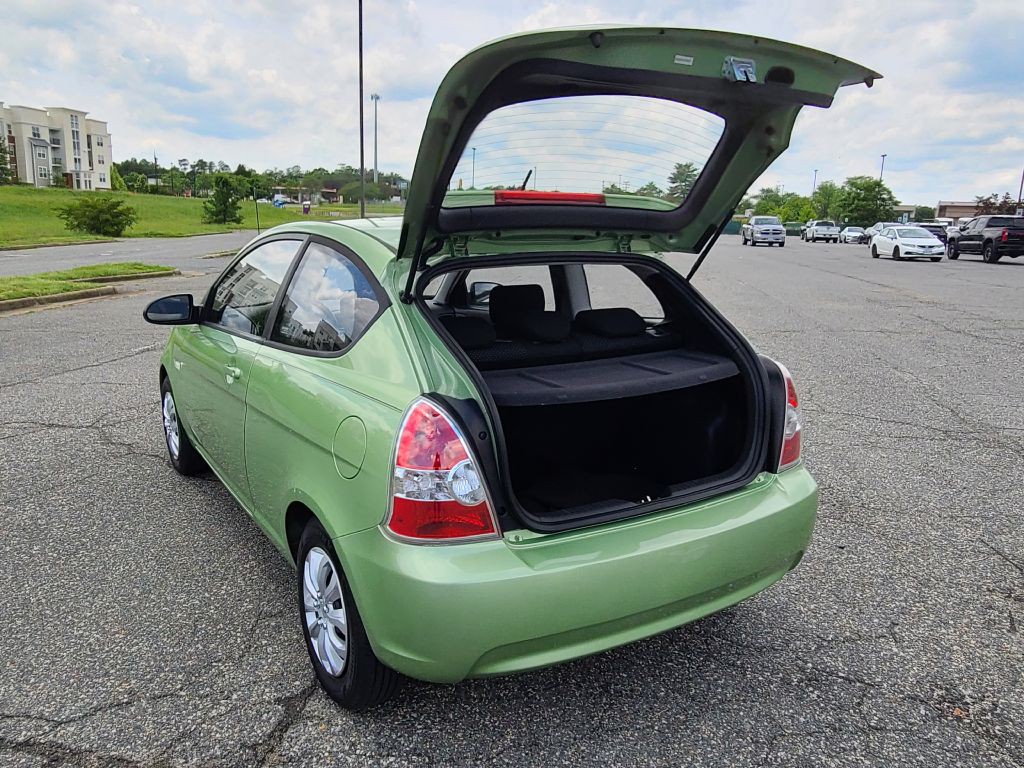2009 Hyundai Accent Image 39