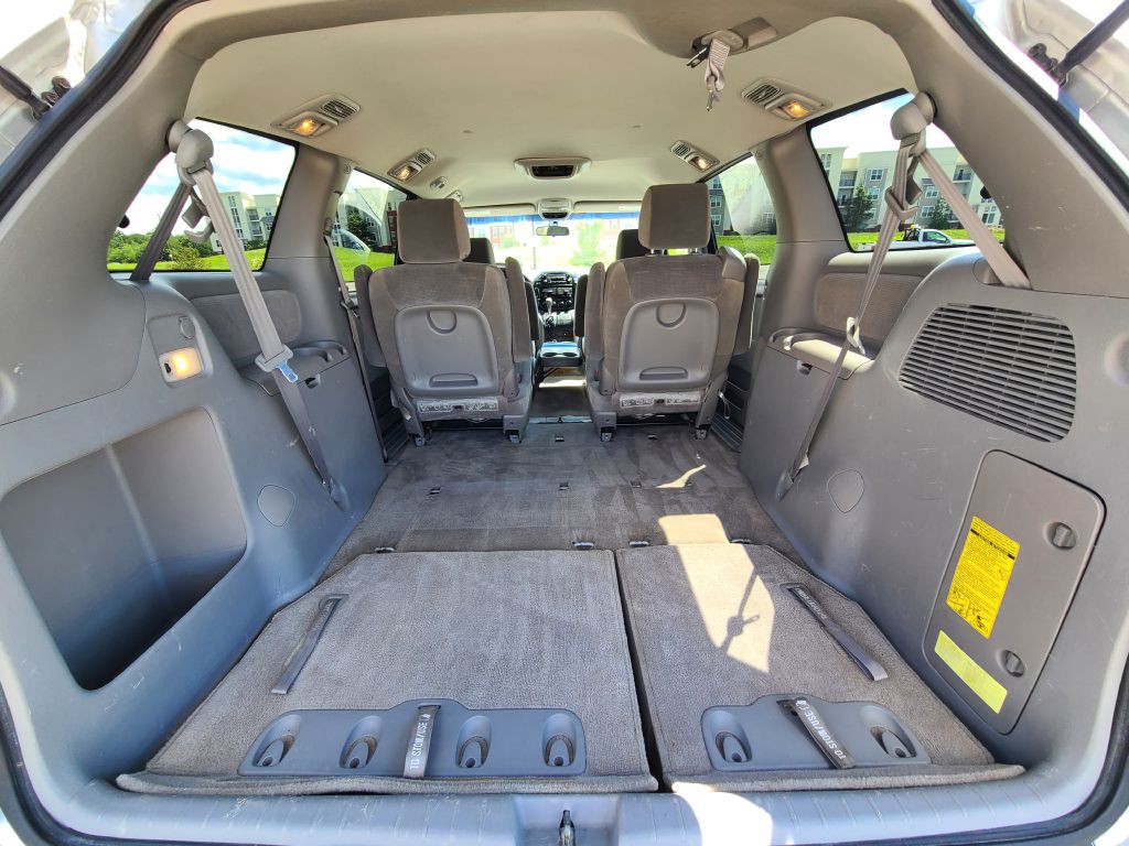 2005 Toyota Sienna Image 20