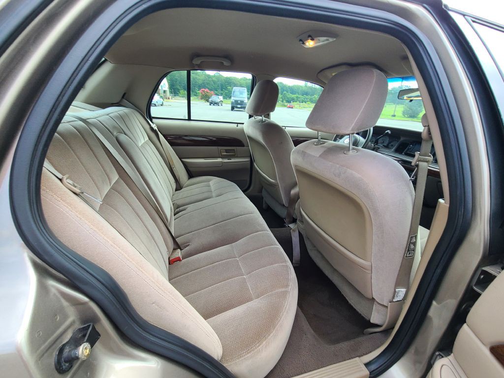 2003 Mercury Grand Marquis Image 22