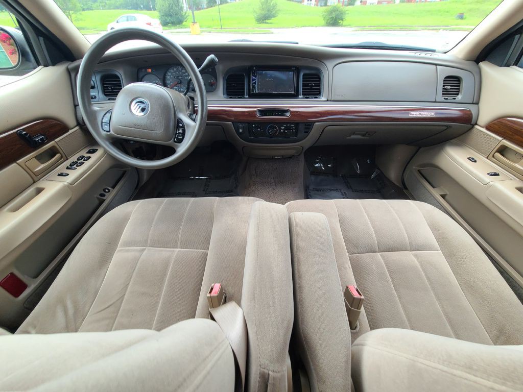 2003 Mercury Grand Marquis Image 35