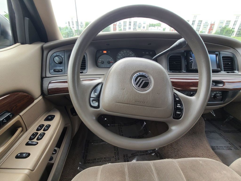 2003 Mercury Grand Marquis Image 36