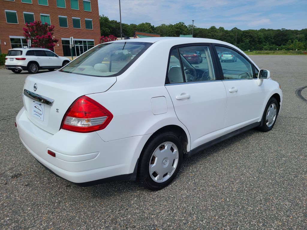 2007 Nissan Versa Image 4