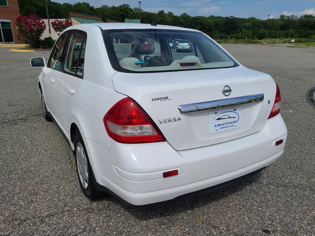 2007 Nissan Versa Image 24