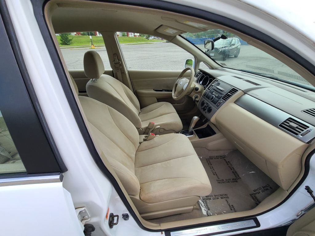 2007 Nissan Versa Image 37