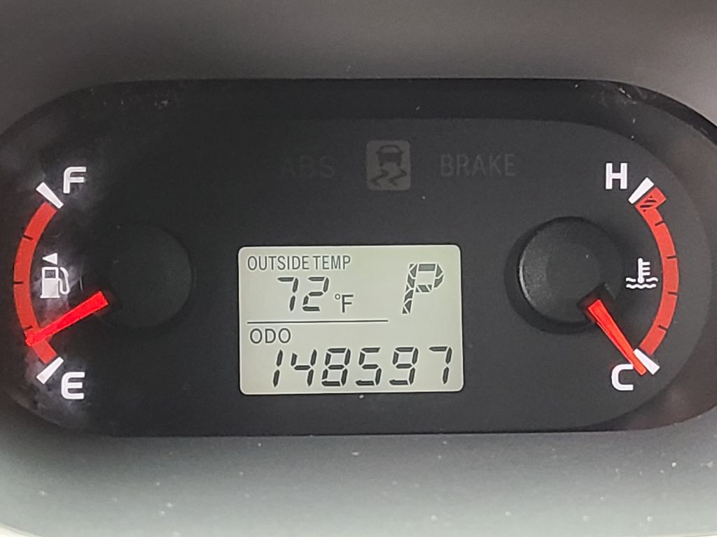 2009 Pontiac Vibe Image 12