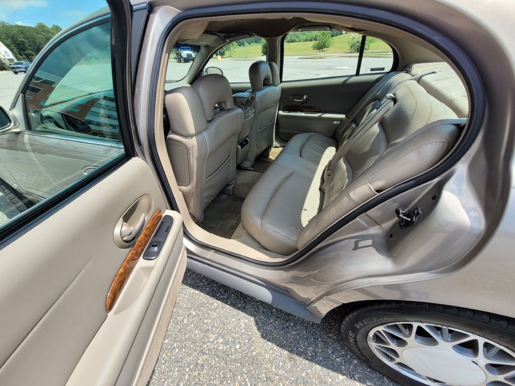 2000 Buick LeSabre Image 16
